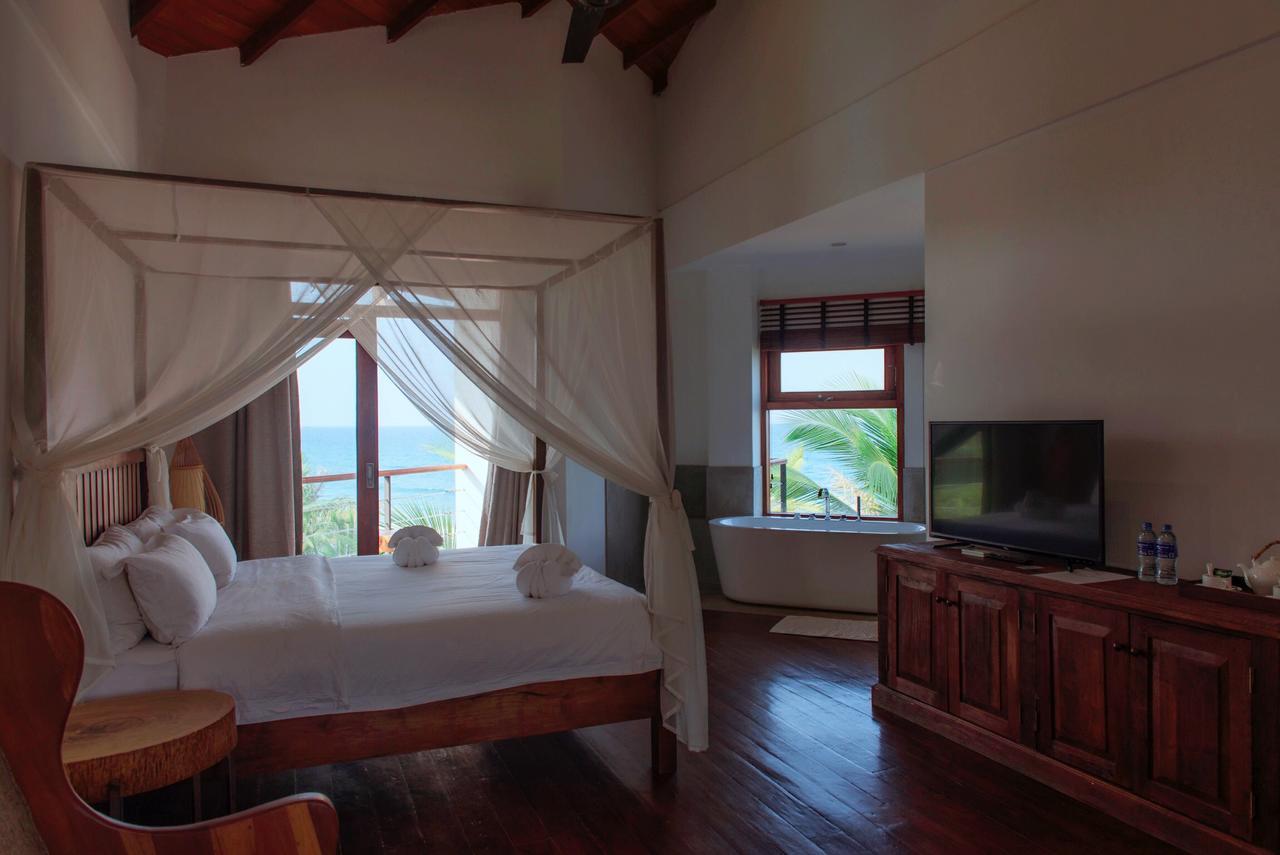 Cardamon Hotel Нилавели Экстерьер фото