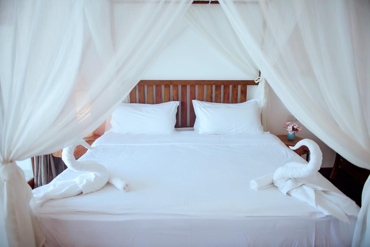 Cardamon Hotel Нилавели Экстерьер фото